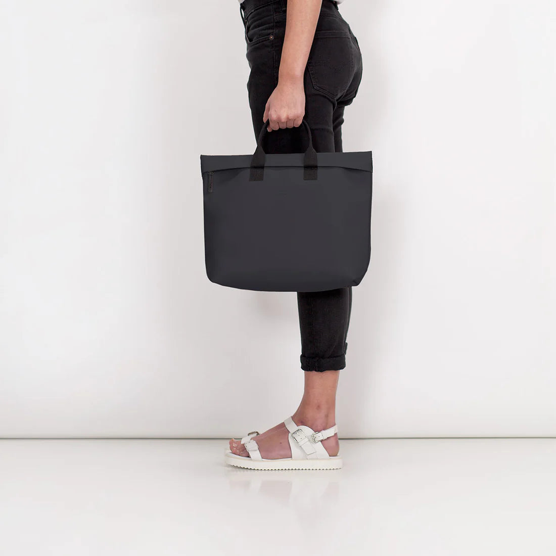Eliza Lotus Bag by Ucon Acrobatics - Black Handy