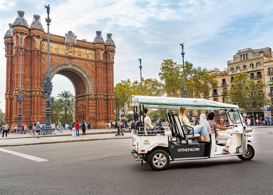 Welcome Tour to Barcelona by Electric Tuk Tuk: Fun, Private &amp; Eco-Friendly